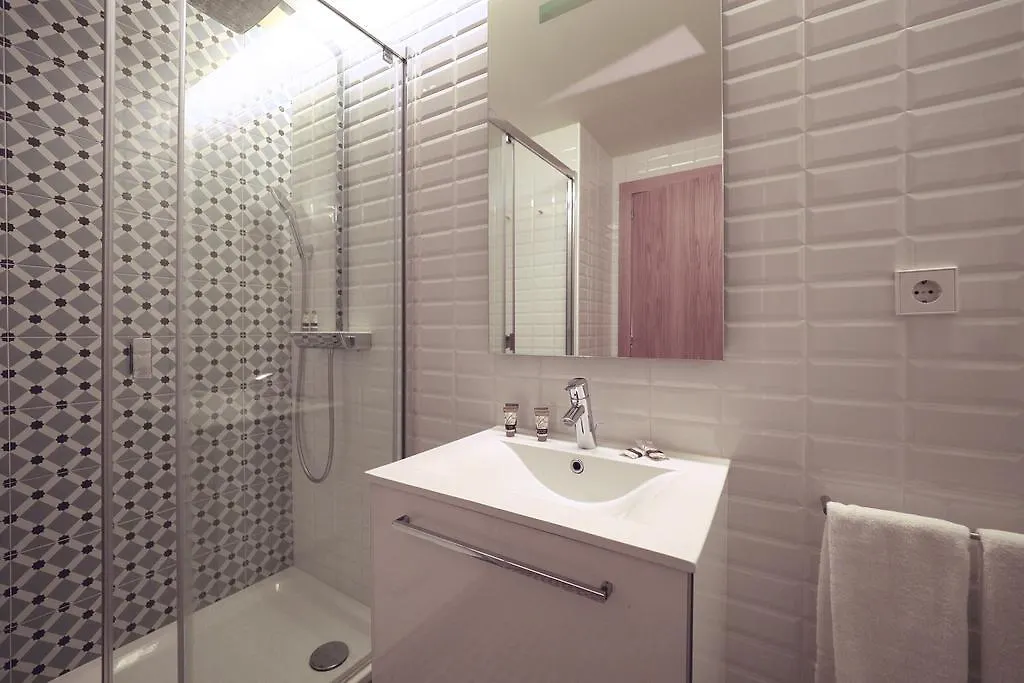 Uma Suites Pau Claris Barcelona
